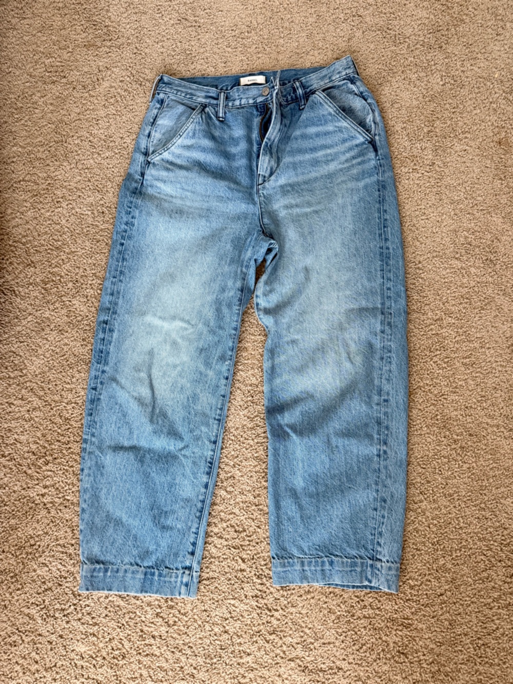 American Eagle Women’s Barrel Light Blue Denim Jeans